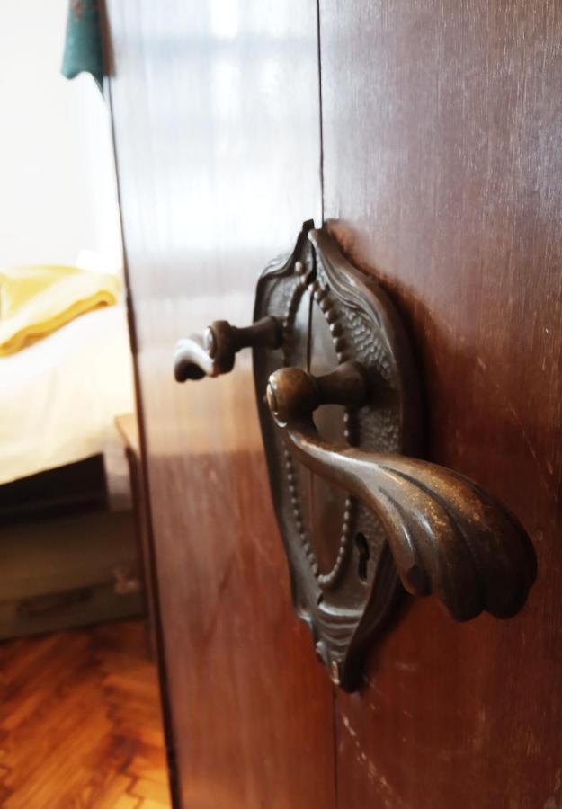 Jolie Apartment In Historical Center Budapest Esterno foto
